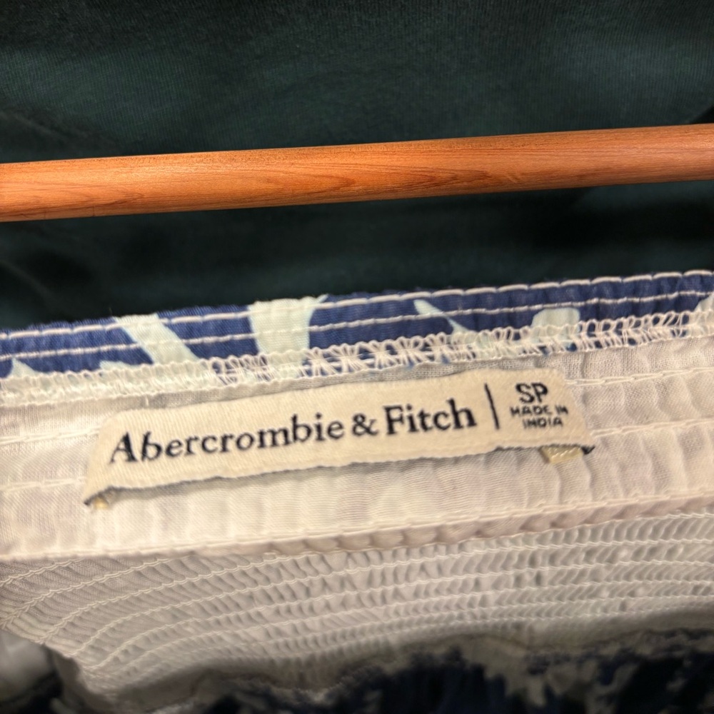 Abercrombie & Fitch Emerson Poplin Puff Sleeve Dress - Picture 4 of 4